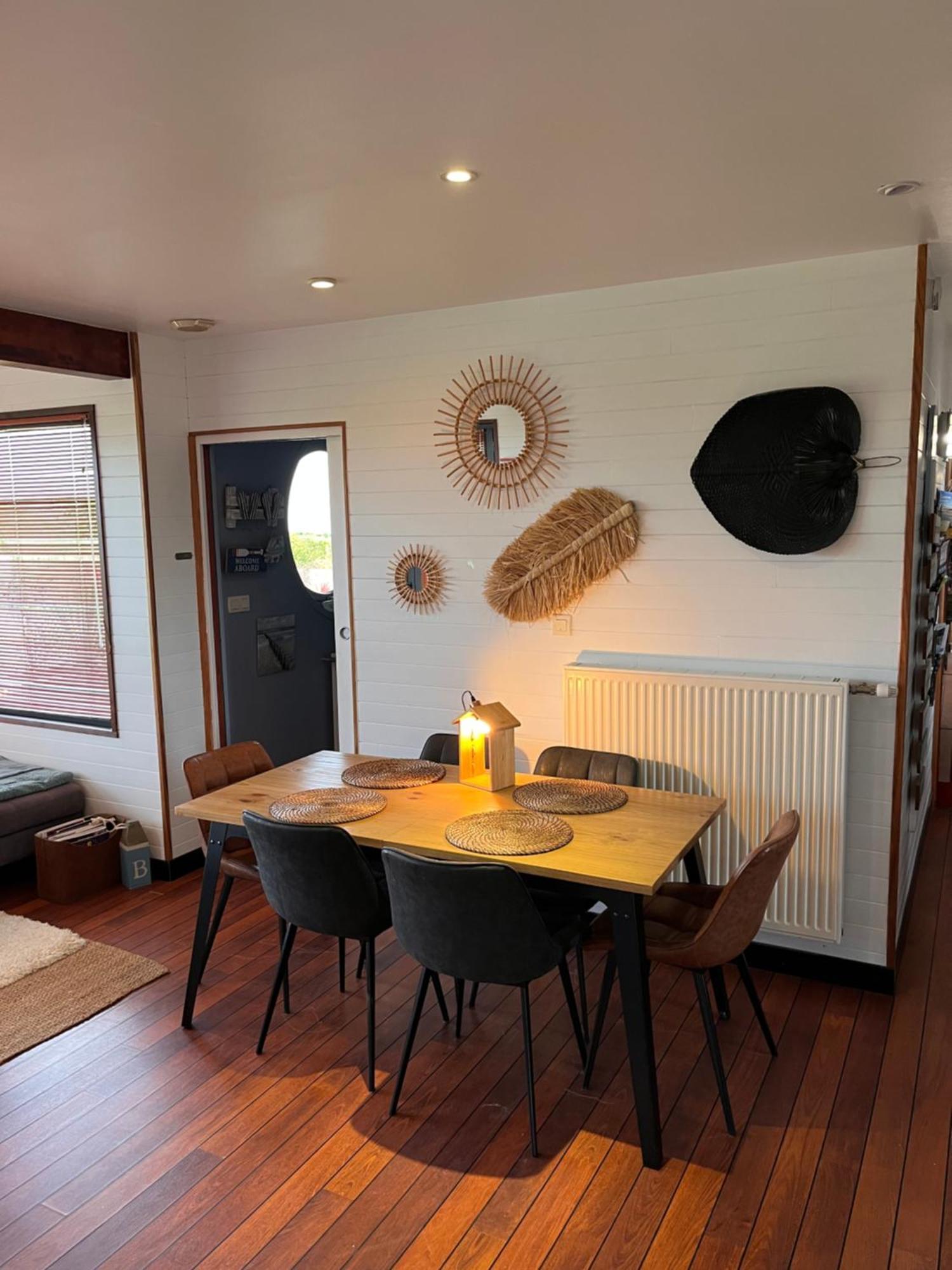 La Maison Bateau Au Bord De Mer Guissény Eksteriør billede